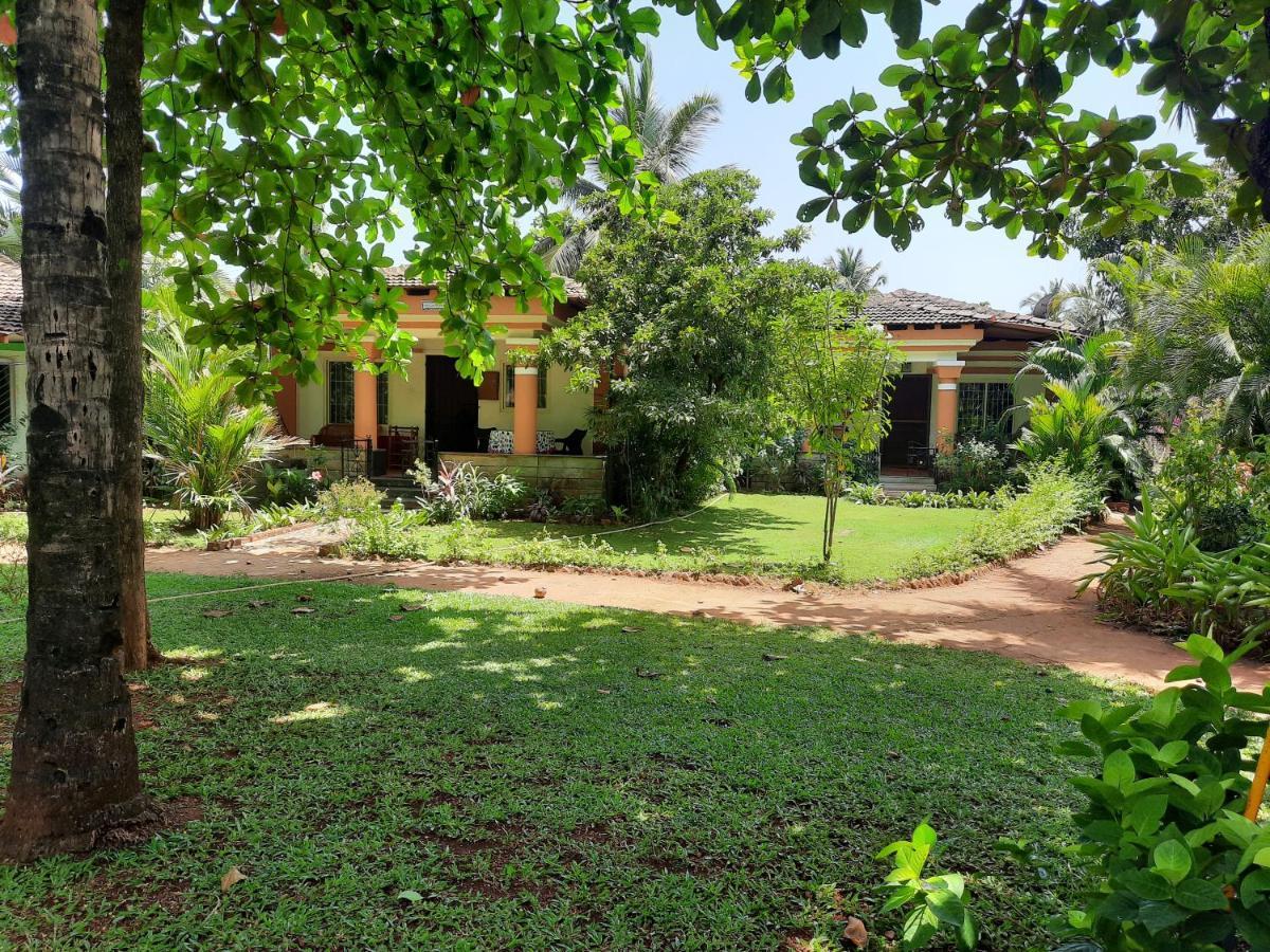 Tobias Villas Cavelossim Buitenkant foto